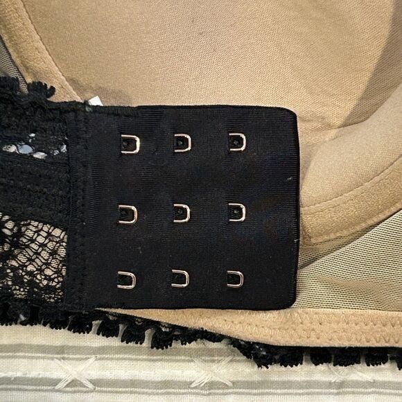 Aerie Plunge Underwire Lace Bra Size 34 C Black - Nude With Black Lace Overlay - Picture 7 of 8